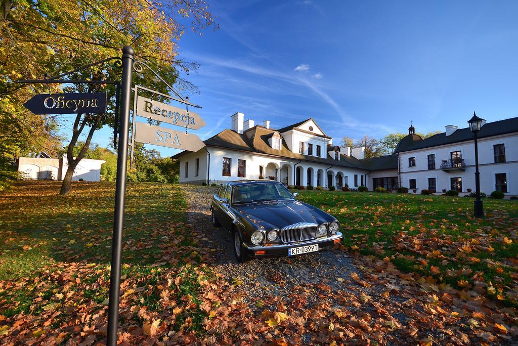 Dwor Kombornia Hotel&Spa Exterior foto